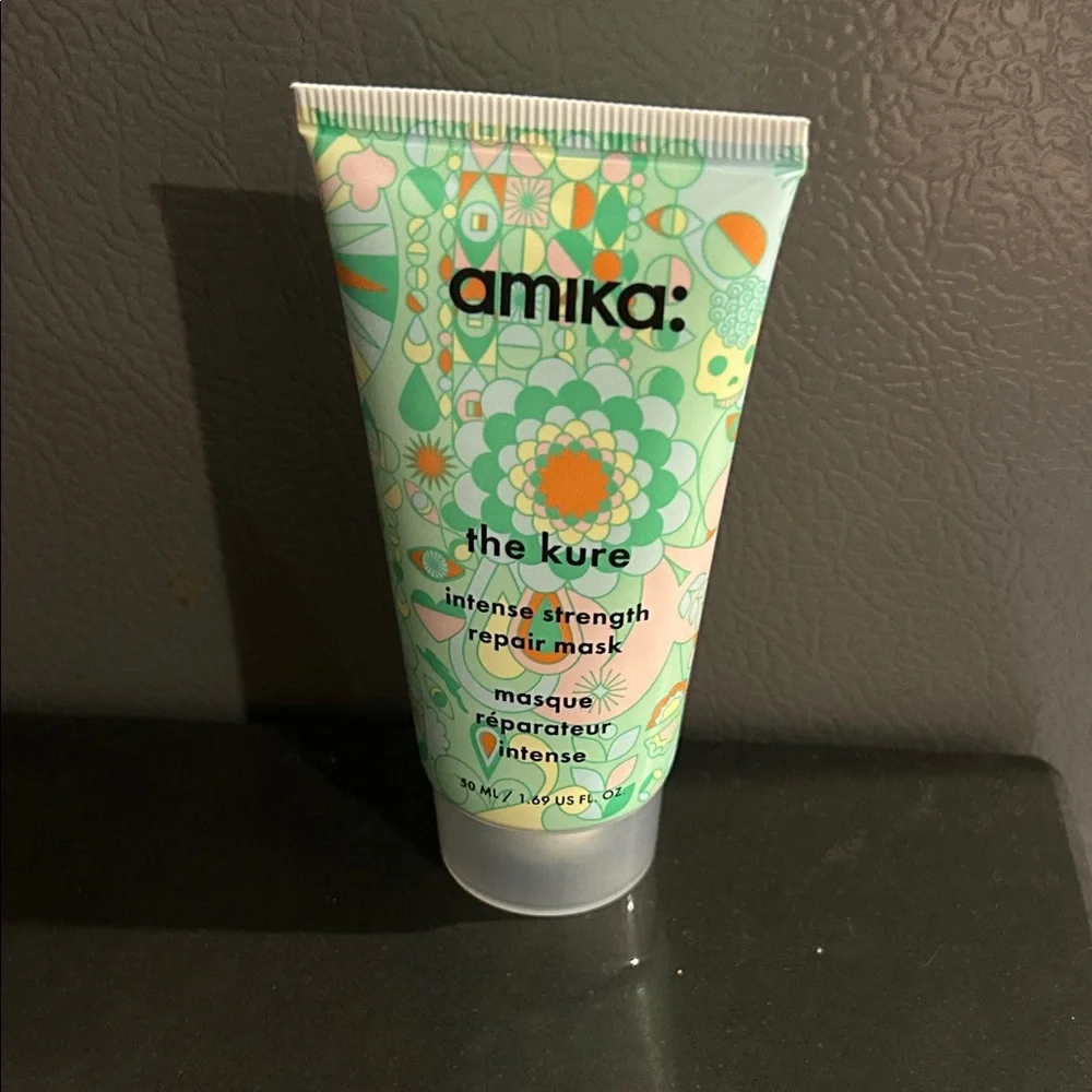 Amika The Kure Intense Strength Repair Mask‎ - Picture 2 of 3